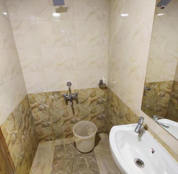 غرفة ديلوكس, Airport City