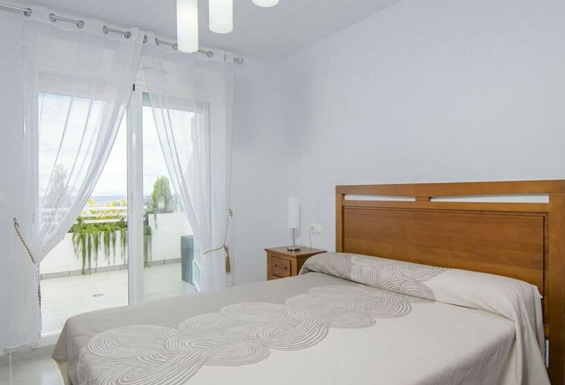 Апартаменты 2 Спальни Вид на Море, Novabeach Apartments Marholidays