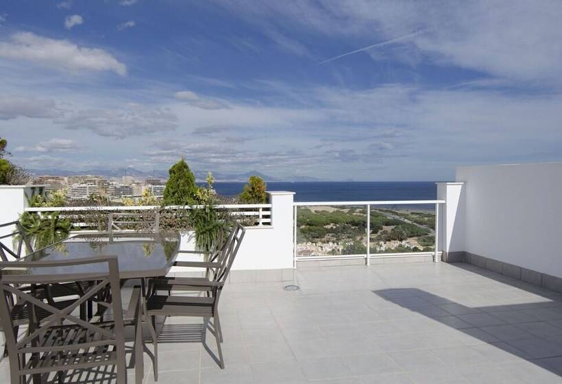 Апартаменты 2 Спальни Вид на Море, Novabeach Apartments   Marholidays