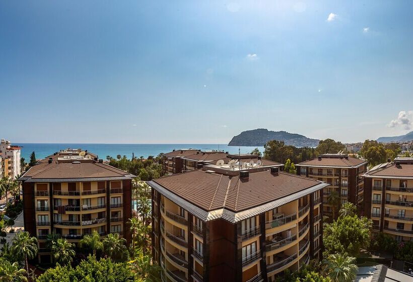 اتاق استاندارد با بالکن, Grand Alisa Hotel – Ex.royalisa