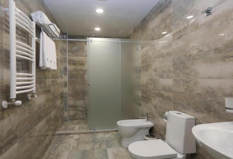 اتاق لوکس, Sunset Terrace Mestia