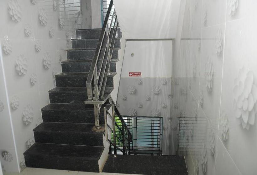 غرفة إقتصادية, Orchard Inn