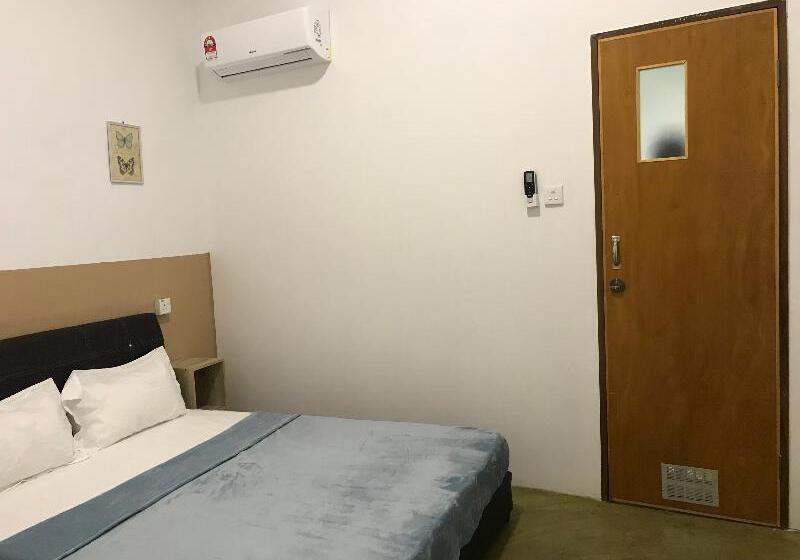 חדר סטנדרט, Spot On 89805 The Traveler Home