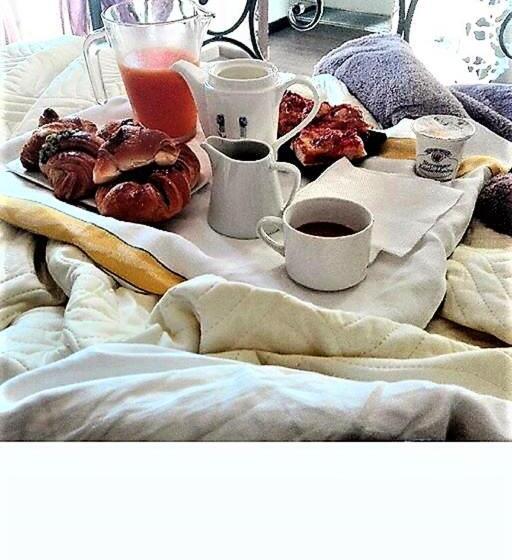 سوئیت با بالکن, Only For Two Giumbabulla