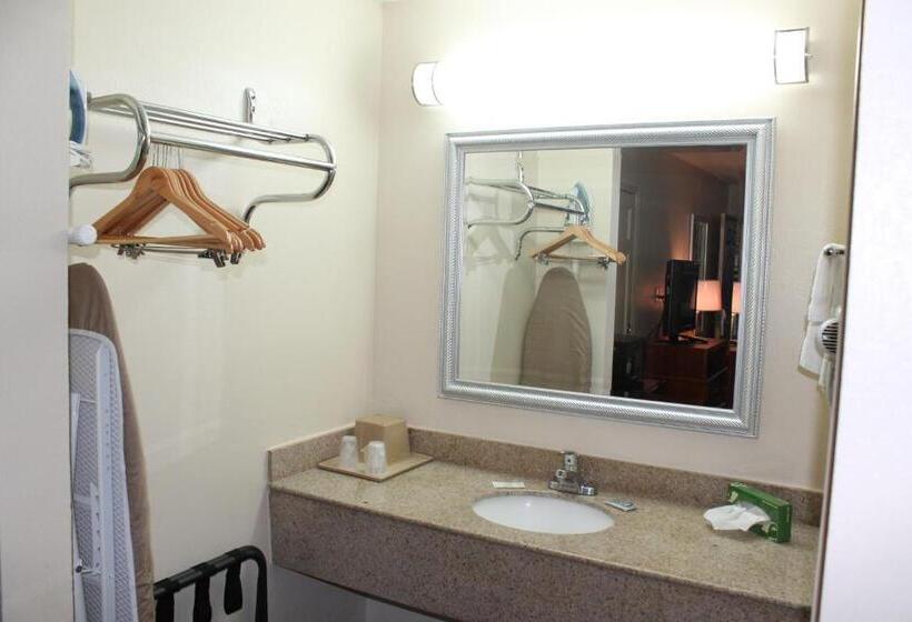 标准间, Americas Best Value Inn Tuscaloosa