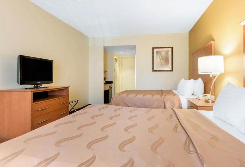 Номер Стандарт, Clarion Hotel & Suites University Shippensburg