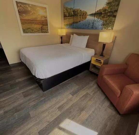 Standard-huone, Days Inn & Suites By Wyndham Kaukauna Wi