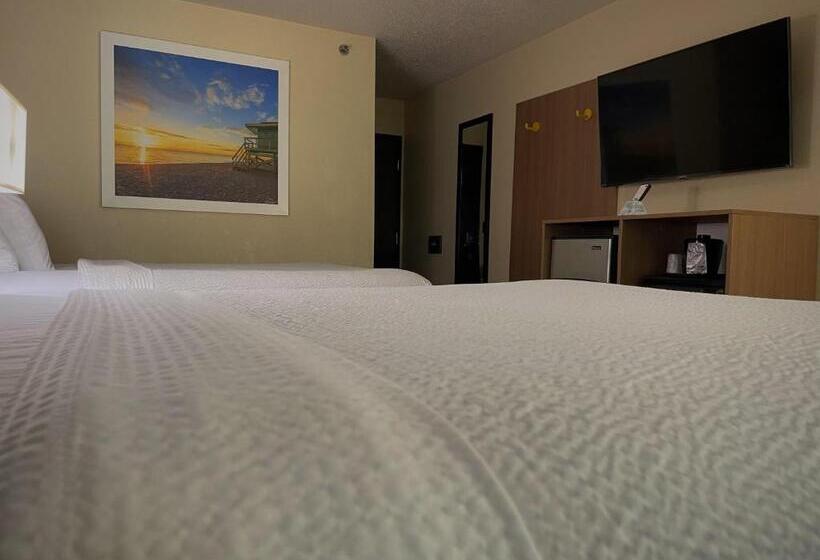 Номер Стандарт, Days Inn & Suites By Wyndham Kaukauna Wi