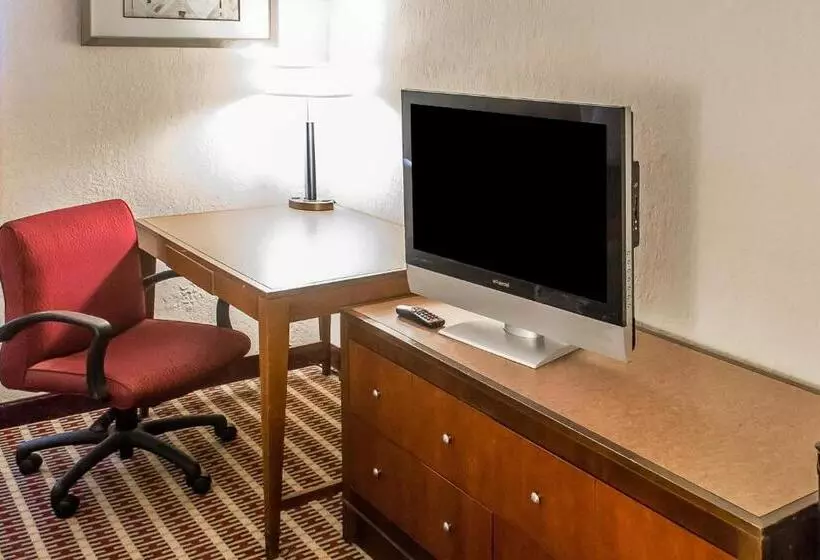 スタンダードインサイドビュールーム, Economy Inn & Suites