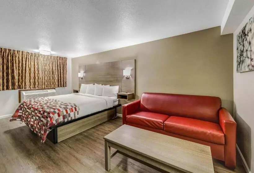 اتاق سوپریور با تخت بزرگ, Ramada By Wyndham Medford Airport North