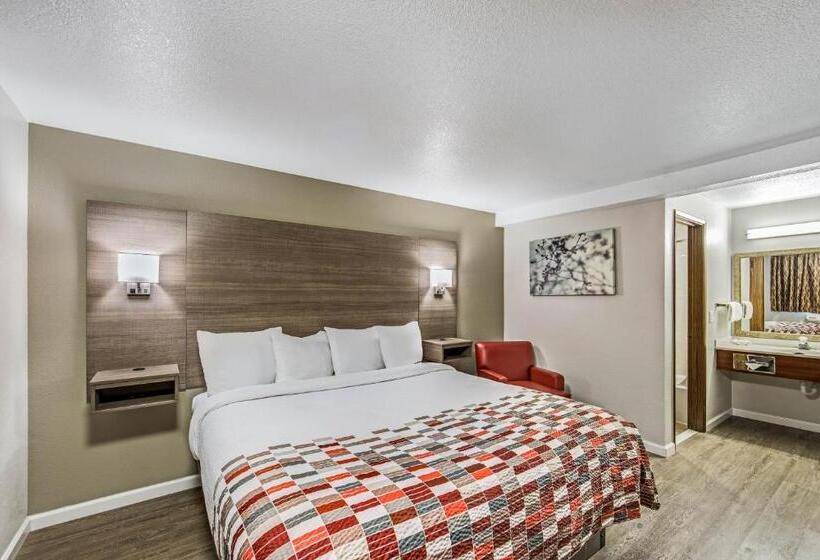 Люкс Кровать Кинг, Ramada By Wyndham Medford Airport North