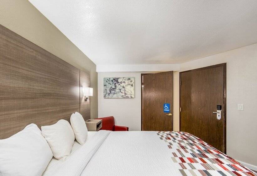 Номер Deluxe Адаптированный для Инвалидов, Ramada By Wyndham Medford Airport North