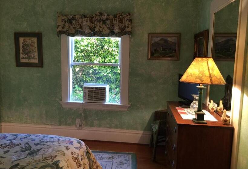 غرفة قياسية, Secret Garden Inn & Cottages