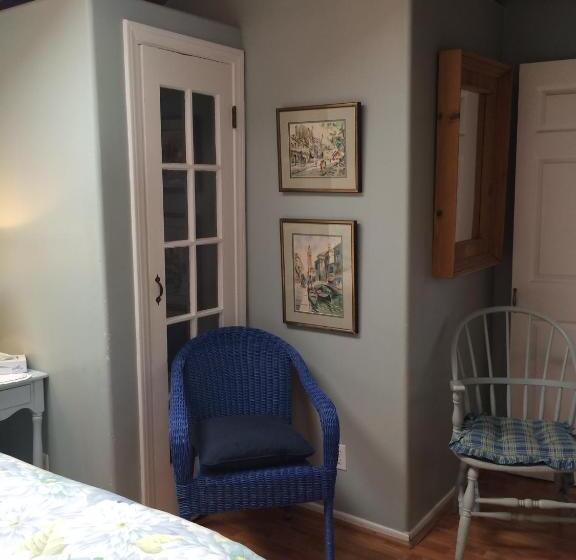 Номер Стандарт Вид на Сад, Secret Garden Inn & Cottages