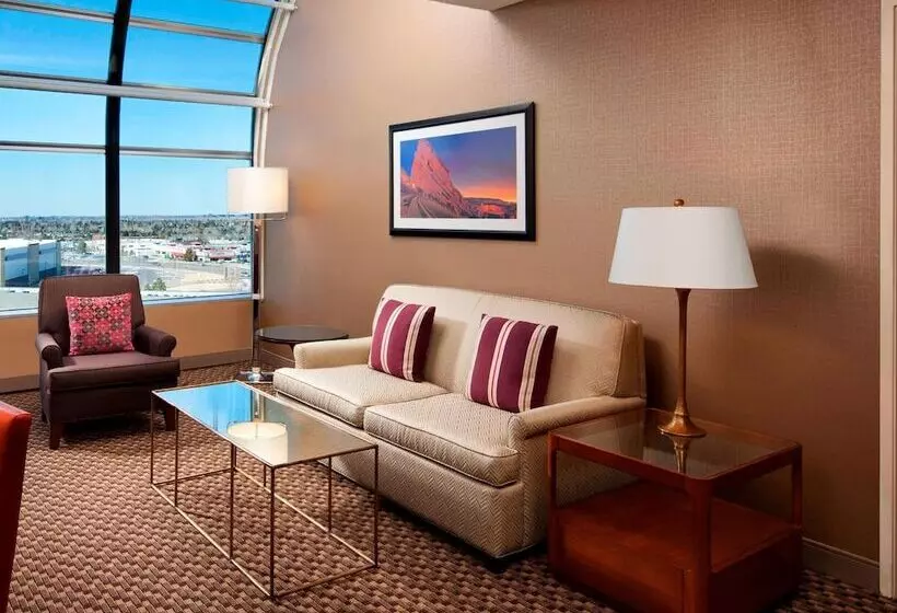 キングサイズベッドのスイートルーム, Sheraton Hotel Denver Tech Center