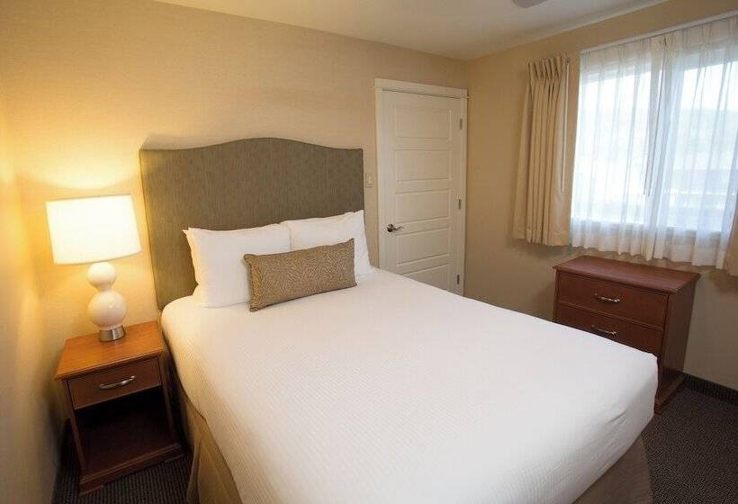 جناح عائلي, Schooner S Cove Inn