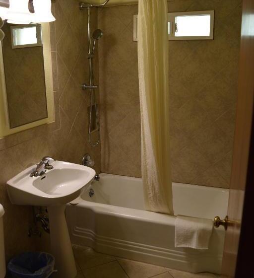 带2个卧室的套房, Royal Victorian Motel