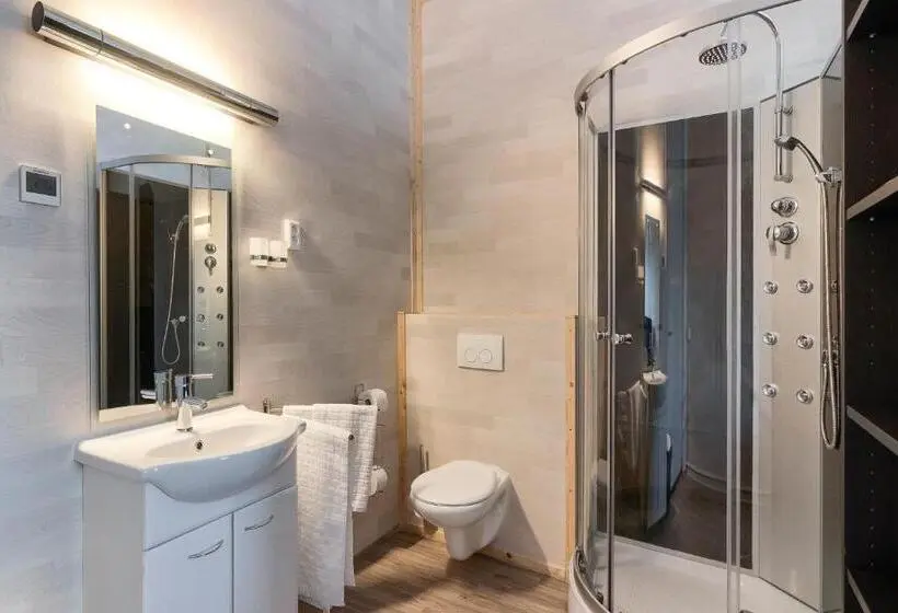 デラックスルーム, B&b Langenberg   David Humeweg 9   1349 Da   Almere Oosterwold