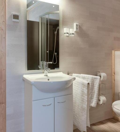 デラックスルーム, B&b Langenberg   David Humeweg 9   1349 Da   Almere Oosterwold