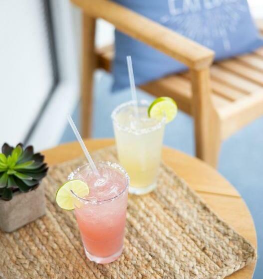 バルコニー付スイート, Compass Hotel By Margaritaville Anna Maria Sound