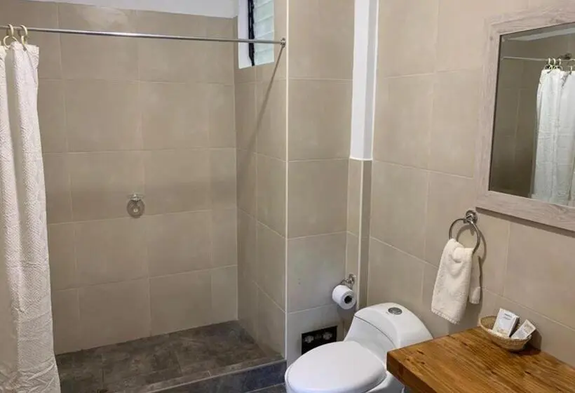 سوییت با چشمانداز کوه, Fundo El Chocho