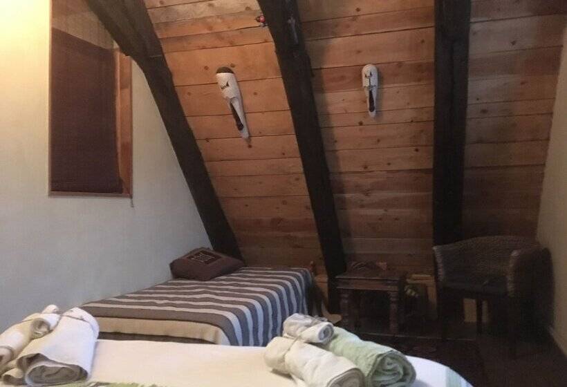 جناح عائلي, Datcha Anastasia