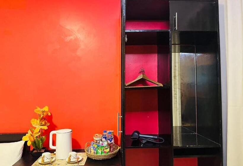 Standard Værelse m. Balkon, Sukhavati Inn