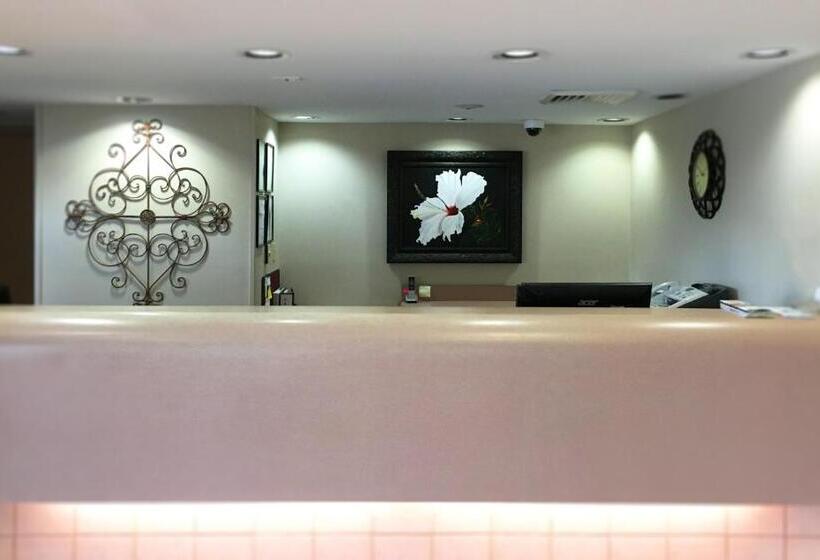 Номер Deluxe Кровать Кинг, Inn Of Clanton