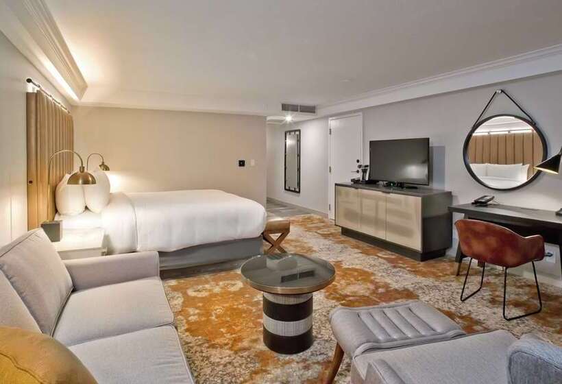 Студия Стандарт, Revel Hotel Des Moines Urbandale, Tapestry Collection By Hilton