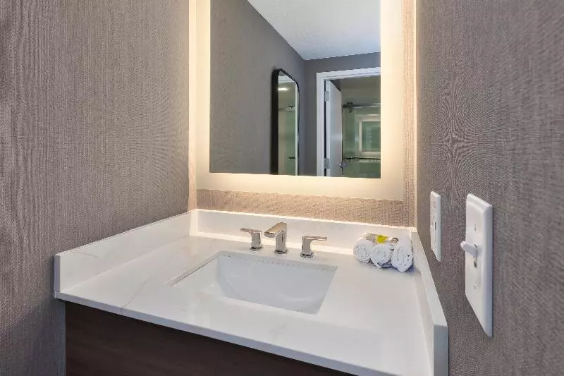 キングサイドベッドのスタンダードワンルーム, Staybridge Suites Pittsburgh Airport By Ihg