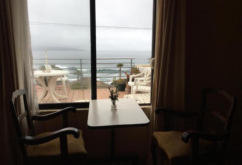 オーシャンビューのデラックストリプルルーム, Hostal La Casa Barco