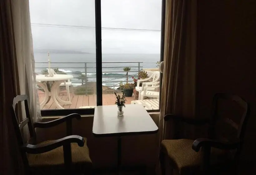オーシャンビューのデラックストリプルルーム, Hostal La Casa Barco