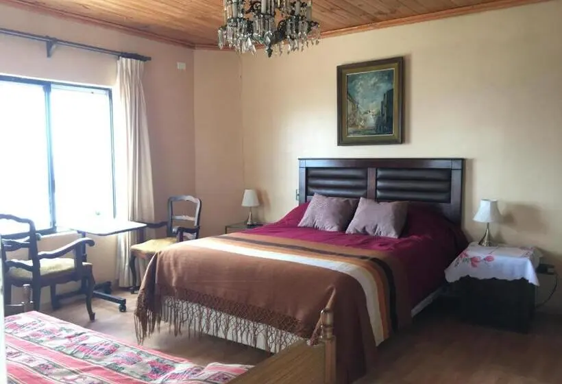 オーシャンビューのデラックストリプルルーム, Hostal La Casa Barco