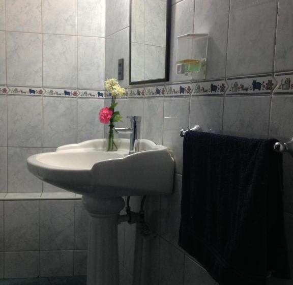 エコノミールーム, Hostal La Casa Barco