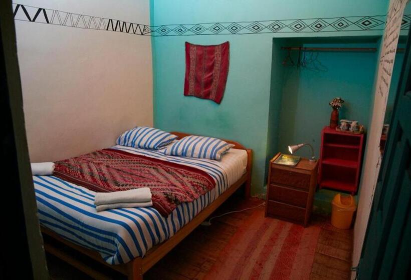 Quarto Estandar Banheiro Compartilhado, Backpacker La Bo'm