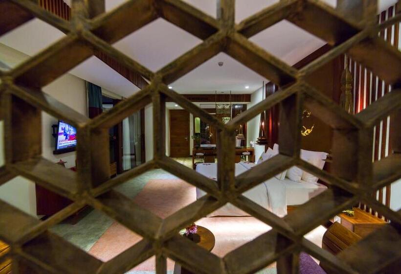 جناح, Golden Temple Boutique