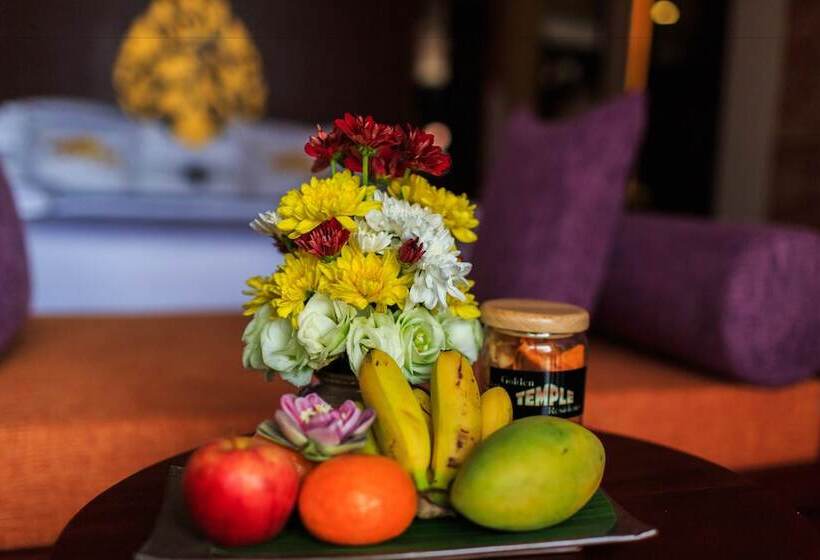 جناح ديلوكس, Golden Temple Boutique