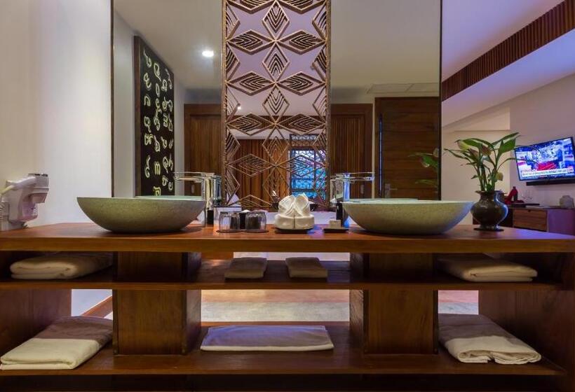 جناح, Golden Temple Boutique