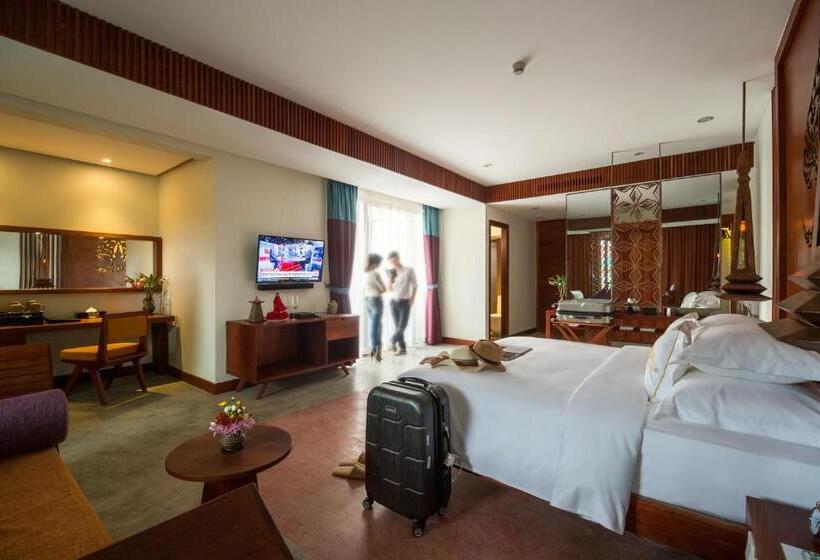 جناح, Golden Temple Boutique