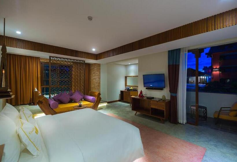 جناح, Golden Temple Boutique