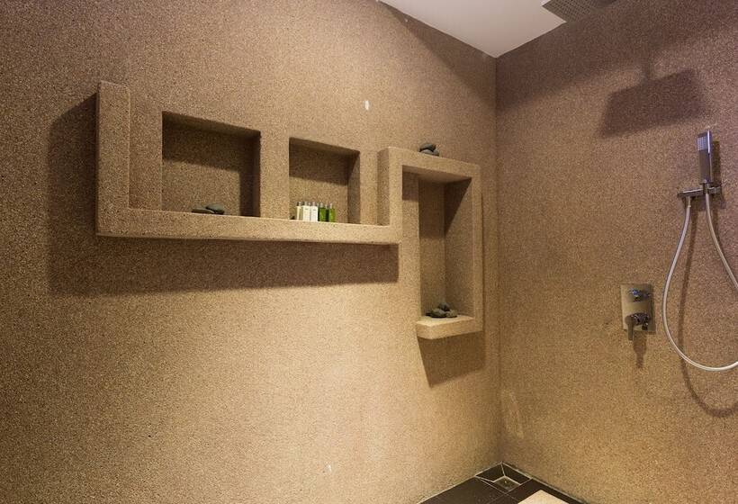 جناح ديلوكس, Golden Temple Boutique