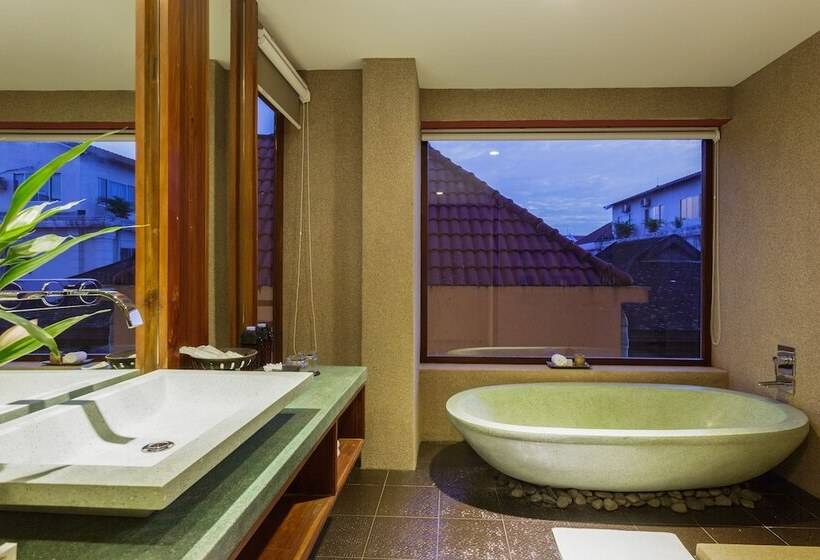 プレミアムスイート, Golden Temple Boutique