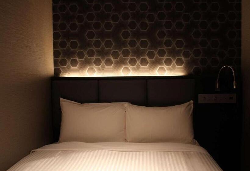 חדר בסיסי, Halrotto Fukuoka Hakata