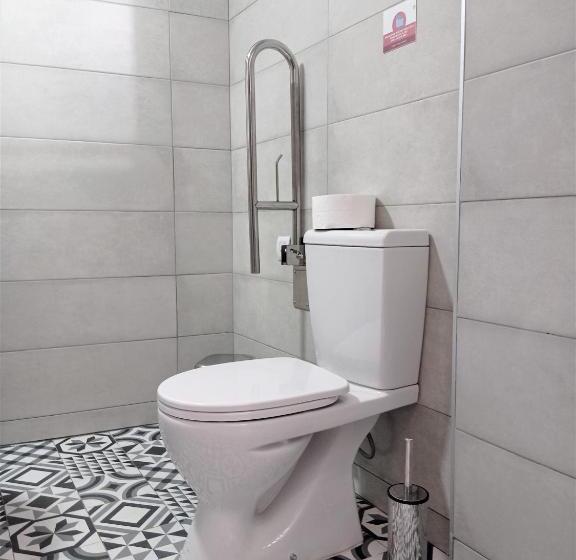 تختخواب در اتاق مشترک, Planeta Cadiz Hostel