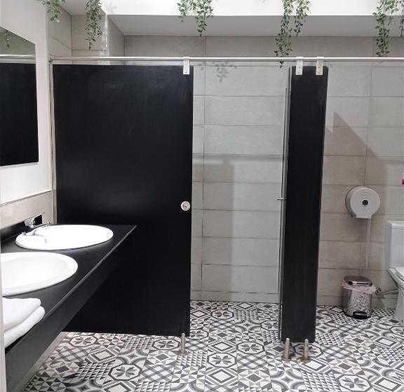 Cama em Quarto Compartilhado, Planeta Cadiz Hostel