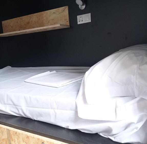 Quarto Familiar Deluxe, Planeta Cadiz Hostel