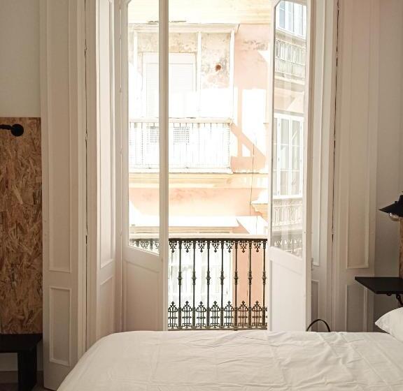 Quarto Deluxe com Sacada, Planeta Cadiz Hostel