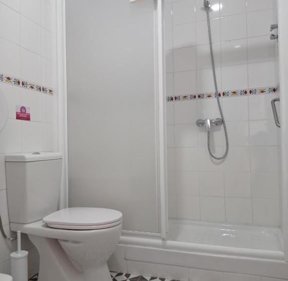 اتاق لوکس با بالکن, Planeta Cadiz Hostel