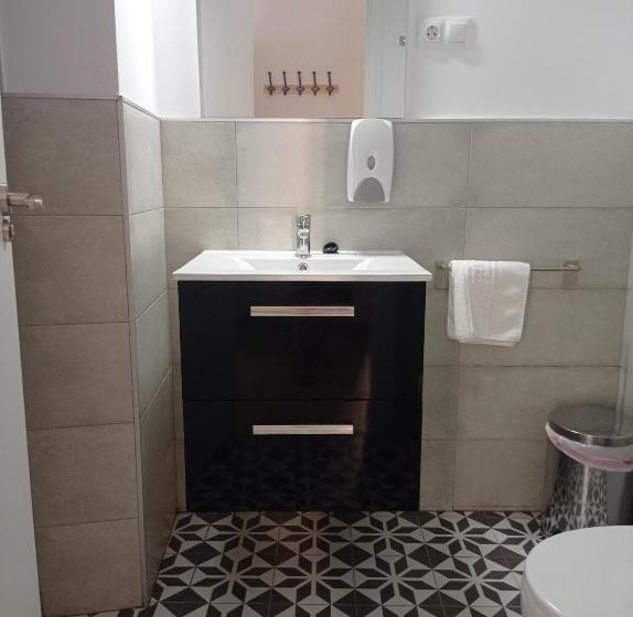 Quarto Familiar, Planeta Cadiz Hostel