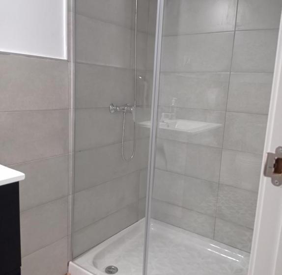 Quarto Familiar, Planeta Cadiz Hostel